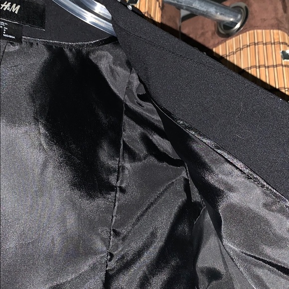 ✓ H&M EUC Bolero crop rhinestone jacket 4 black - Picture 14 of 16